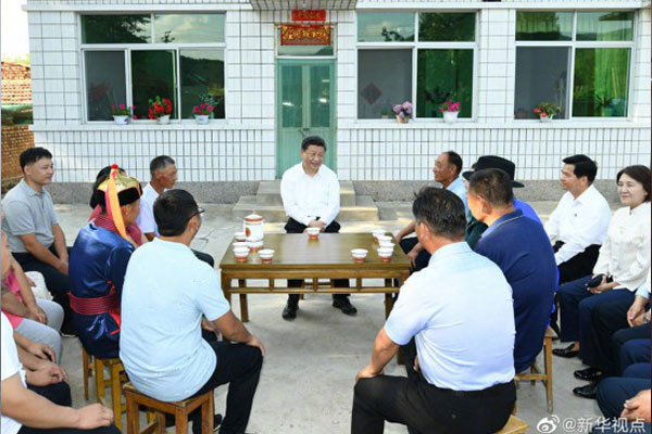 1566803040275704.jpg 習近平深入喀喇沁旗林場農(nóng)村考察調(diào)研