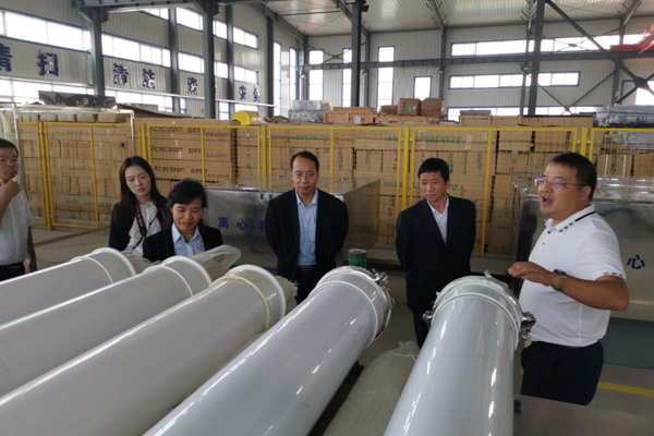 陜西航天建設(shè)集團(tuán)有限公司總經(jīng)理、黨委副書(shū)記謝明娟率隊(duì)赴遼寧一諾環(huán)保產(chǎn)業(yè)集團(tuán)開(kāi)展考察調(diào)研工作